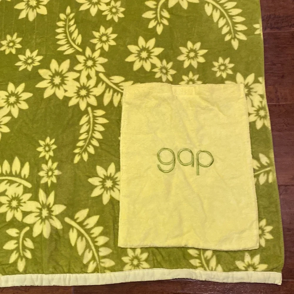 Gap Kids Beach Towel
